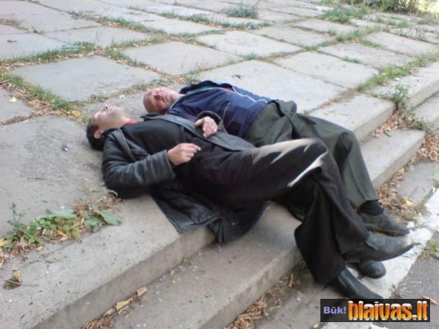 Romantika ir girtam romantika… :)